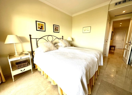 Ground Floor Apartment for sale in Rio Real, Marbella East