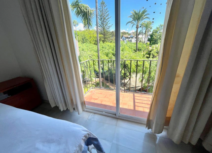 Ático en venta en Alcazaba Beach, Estepona Este