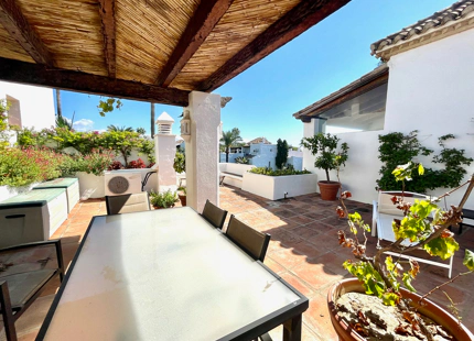 Ático en venta en Alcazaba Beach, Estepona Este