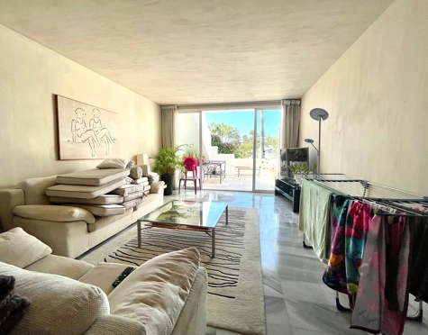 Penthouse for sale in Alcazaba Beach, Estepona East