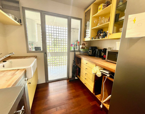 Penthouse for sale in Alcazaba Beach, Estepona East