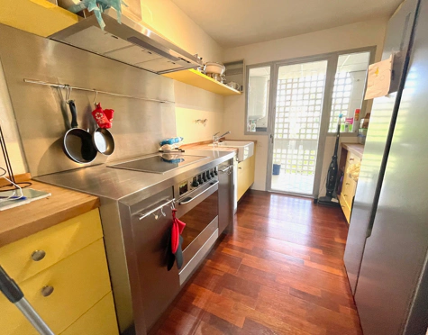 Penthouse for sale in Alcazaba Beach, Estepona East