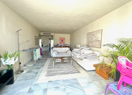 Ático en venta en Alcazaba Beach, Estepona Este