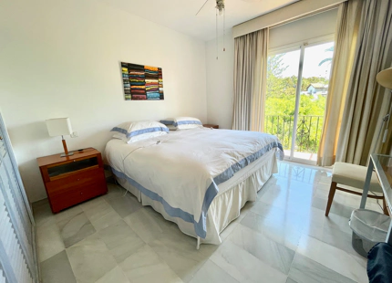 Ático en venta en Alcazaba Beach, Estepona Este