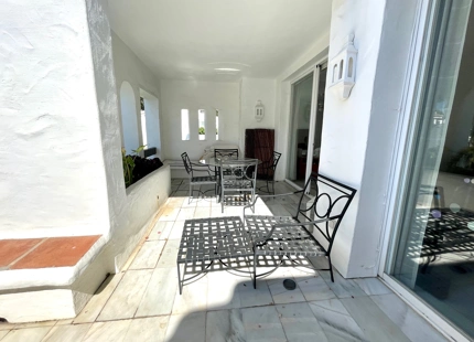 Ático en venta en Alcazaba Beach, Estepona Este