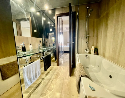 Apartment for sale in Bahia de la Plata, Estepona East
