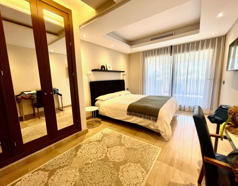 Apartment for sale in Bahia de la Plata, Estepona East
