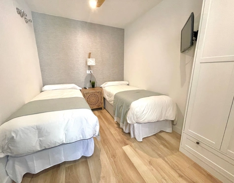 Apartment for sale in Bahia de la Plata, Estepona East