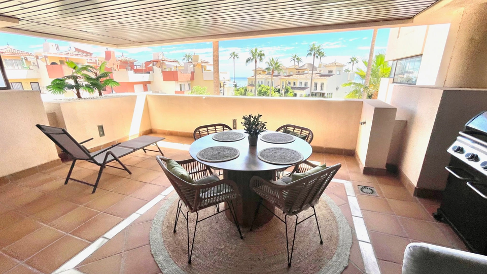 Apartamento en venta en Bahia de la Plata, Estepona Este