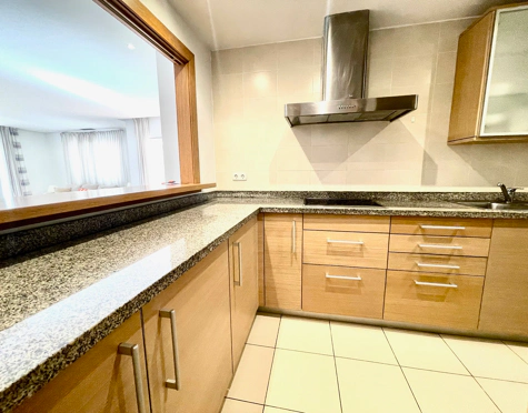 Ground Floor Apartment for sale in Alcazaba Beach, Estepona East