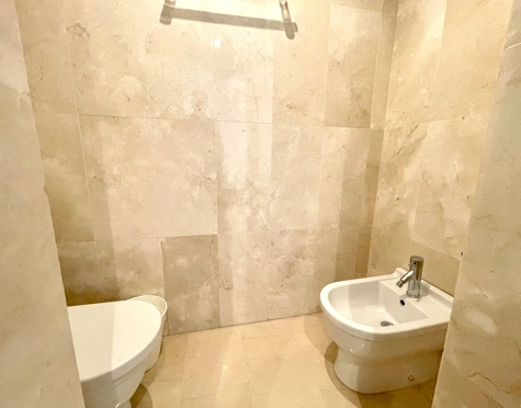 Ground Floor Apartment for sale in Alcazaba Beach, Estepona East