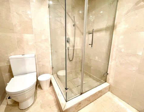 Ground Floor Apartment for sale in Alcazaba Beach, Estepona East