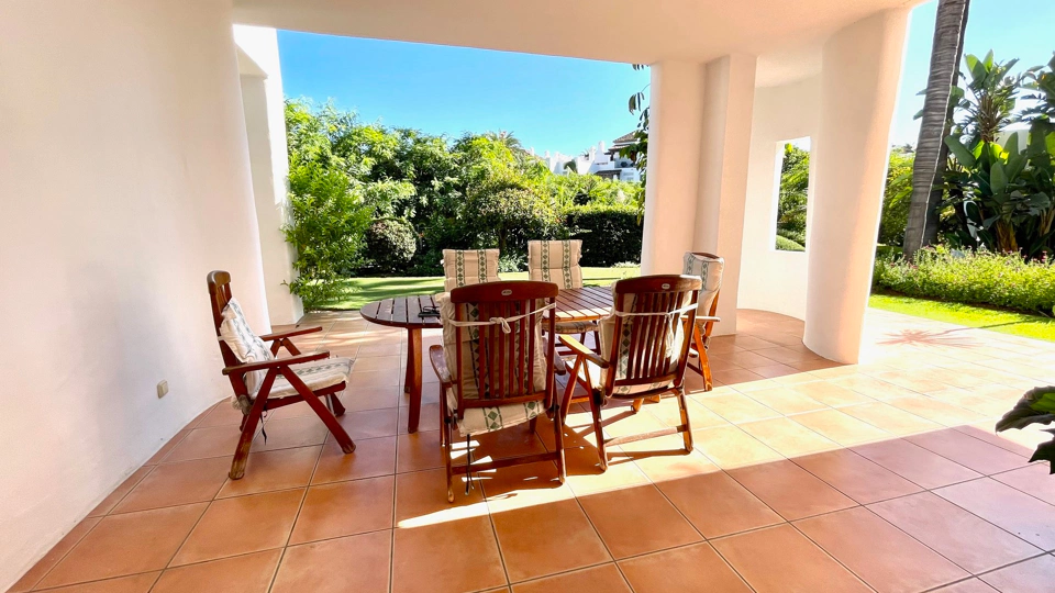 Apartamento Planta Baja en venta en Alcazaba Beach, Estepona Este
