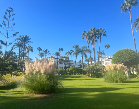 Ground Floor Apartment for sale in Alcazaba Beach, Estepona East
