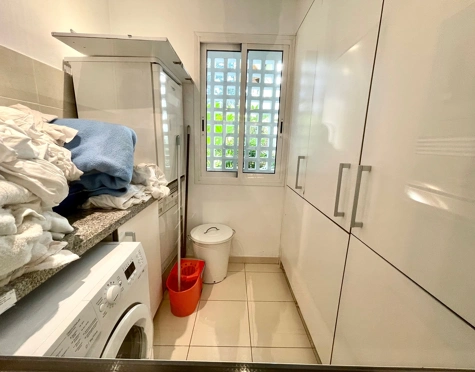 Ground Floor Apartment for sale in Alcazaba Beach, Estepona East