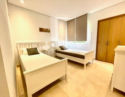 Ground Floor Apartment for sale in Alcazaba Beach, Estepona East