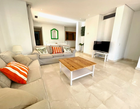 Ground Floor Apartment for sale in Alcazaba Beach, Estepona East
