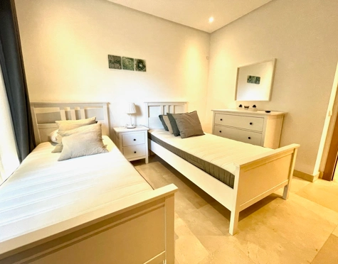 Ground Floor Apartment for sale in Alcazaba Beach, Estepona East