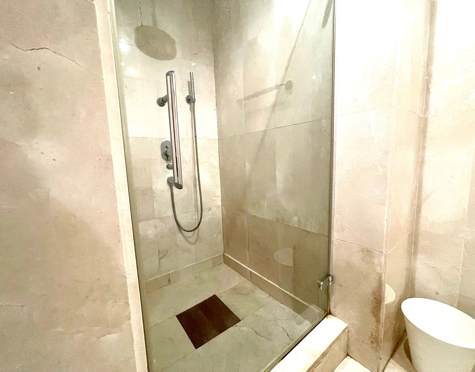 Ground Floor Apartment for sale in Alcazaba Beach, Estepona East