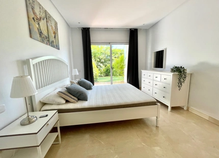 Apartamento Planta Baja en venta en Alcazaba Beach, Estepona Este