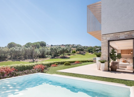A NEW LEVEL OF LUXURY IN LA CALA GOLF A STUNNING COLLECTION OF 58 CONTEMPORARY TOWNHOUSES.