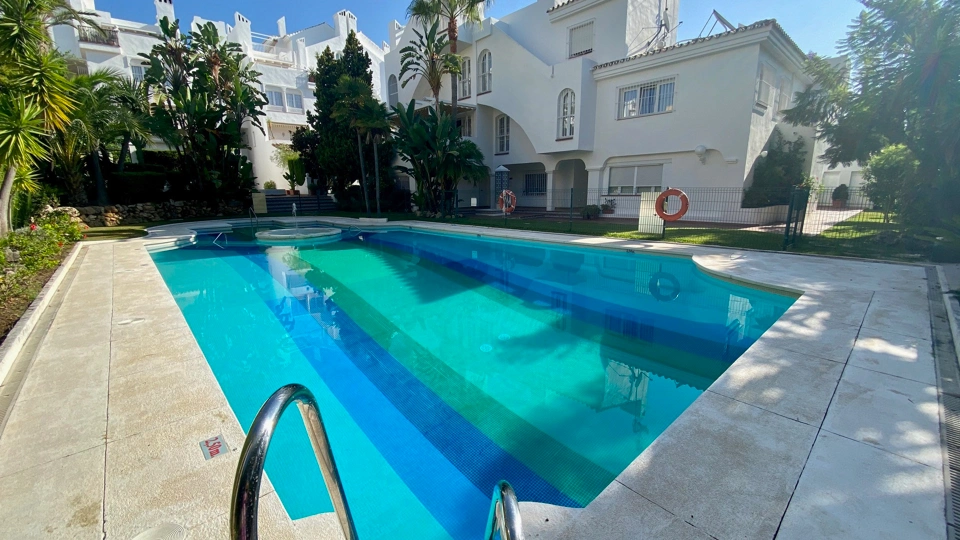 Apartment for sale in Nagüeles, Marbella Golden Mile