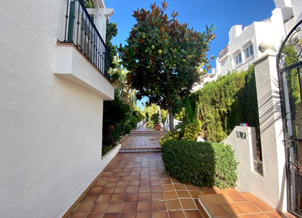 Spacious Five-Bedroom Apartment in Nagüeles, Marbella Golden Mile