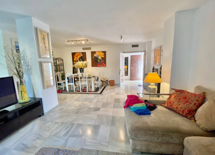 Spacious Five-Bedroom Apartment in Nagüeles, Marbella Golden Mile