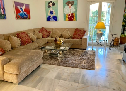 Spacious Five-Bedroom Apartment in Nagüeles, Marbella Golden Mile
