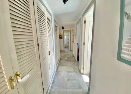 Spacious Five-Bedroom Apartment in Nagüeles, Marbella Golden Mile