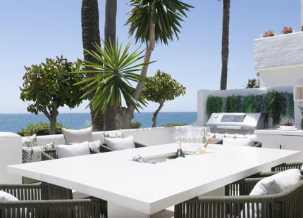 BEACHFRONT GROUND FLOOR APARTMENT WITHIN PUENTE ROMANO RESORT FOR SALE
