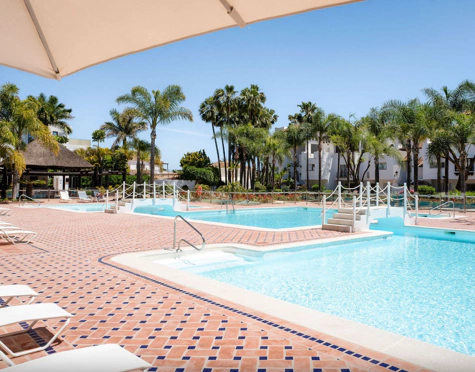 Apartamento en venta en Marina Puente Romano, Marbella Golden Mile