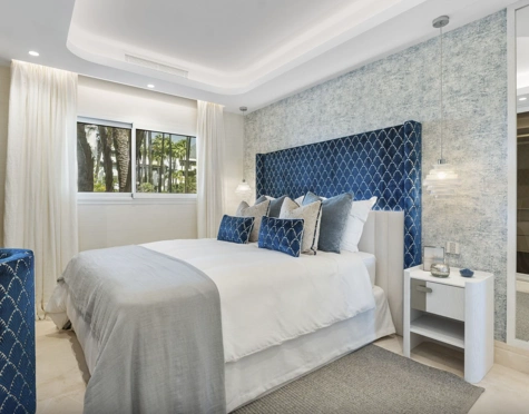 Apartamento en venta en Marina Puente Romano, Marbella Golden Mile