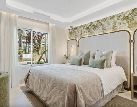 Apartamento en venta en Marina Puente Romano, Marbella Golden Mile