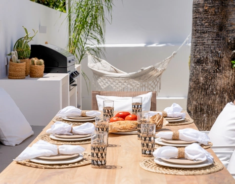 Villa for sale in Nueva Andalucia, Marbella