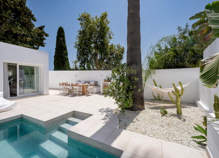 VILLA DE ESTILO BOHO EN VENTA EN NUEVA ANDALUCÍA