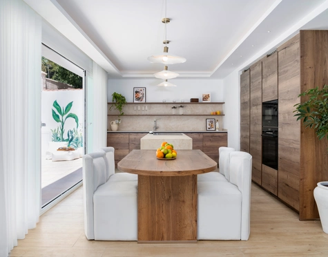 Villa for sale in Nueva Andalucia, Marbella