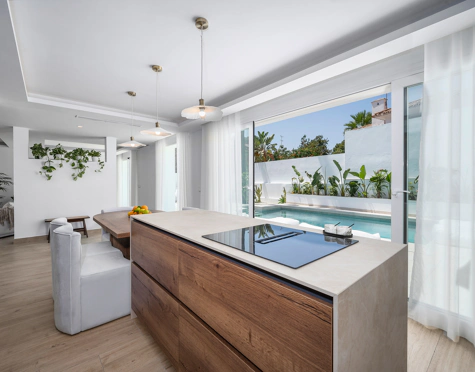 Villa for sale in Nueva Andalucia, Marbella