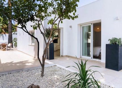VILLA DE ESTILO BOHO EN VENTA EN NUEVA ANDALUCÍA