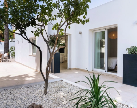 Villa for sale in Nueva Andalucia, Marbella
