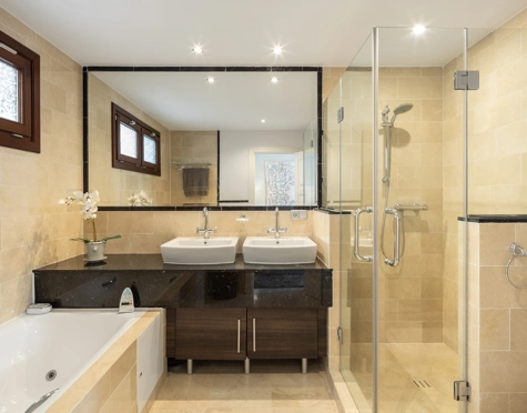 Villa en venta en El Madroñal, Benahavis