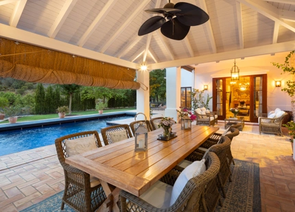 CHARMING FAMILY VILLA FOR SALE IN EL MADRONAL, BENAHAVIS