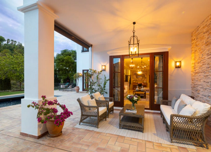 CHARMING FAMILY VILLA FOR SALE IN EL MADRONAL, BENAHAVIS