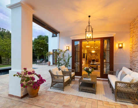 Villa en venta en El Madroñal, Benahavis