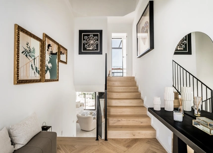 ELEGANTE VILLA NUEVA A LA VENTA EN EL VALLE DEL GOLF, NUEVA ANDALUCÍA
