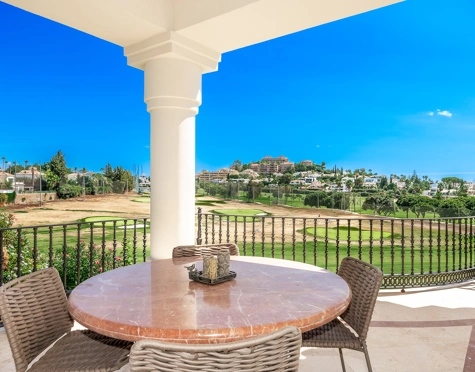 Villa for sale in Nueva Andalucia, Marbella