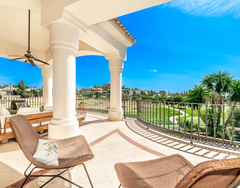 Villa for sale in Nueva Andalucia, Marbella