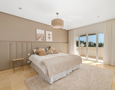 Villa for sale in Nueva Andalucia, Marbella