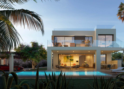 VILLA DE LUJO MODERNA EN CONSTRUCCIÓN EN ESTEPONA