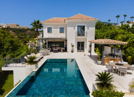CHARMING MEDITERRANEAN-STYLE VILLA IN BENAHAVIS